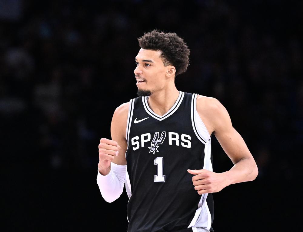 员表现出色 员表现出色